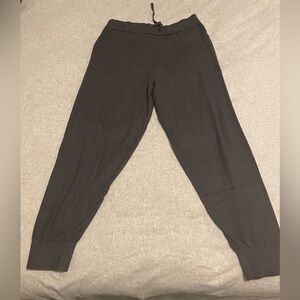 Zyia Active Gray Loose n’ Light Joggers